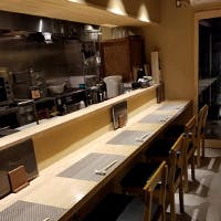 しっとりと落ち着いた和空間で楽しむ和食×日本酒