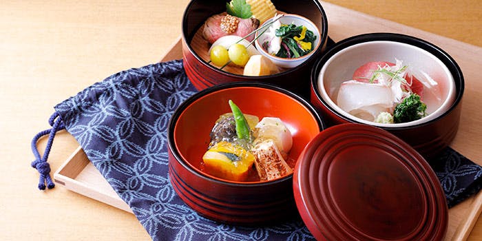 圓 弁柄 渋谷ストリーム