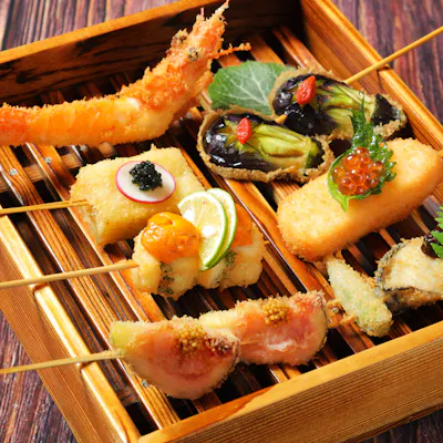 ギンザ舌呑名物の串揚げがお薦め!