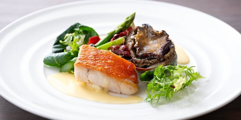 キャッスルディナー　ルラシオン（長良川の見える窓側確約）