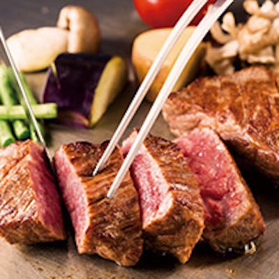 極上の黒毛和牛、新鮮な魚介、朝獲れ野菜をご堪能