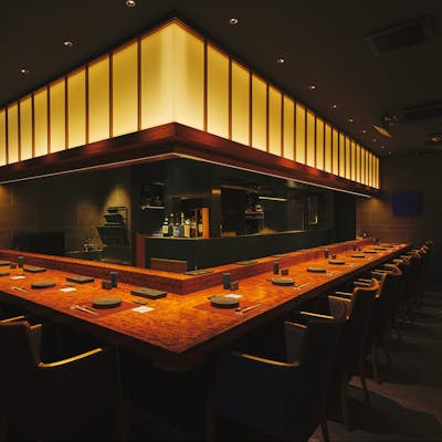 落ち着いた雰囲気の店内