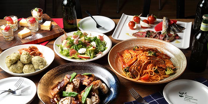 ファミマ!! 品川シーズンテラス店（ファミマ!!）