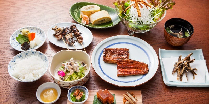 【江戸川おまかせコース：竹】鰻の珍味、串焼き、うなだれサラダ、だし巻、鰻蒲焼など