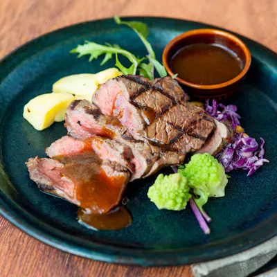 素材を生かしたシンプルなグリル料理