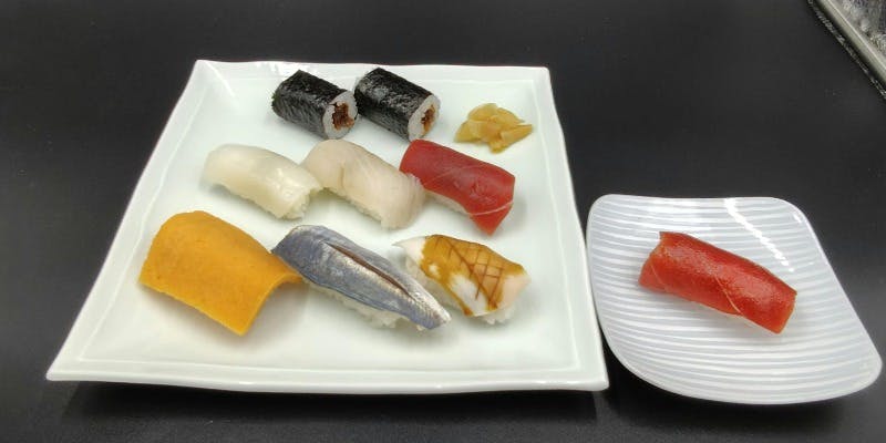 【江戸前にぎり 】にぎり七貫と海苔巻き