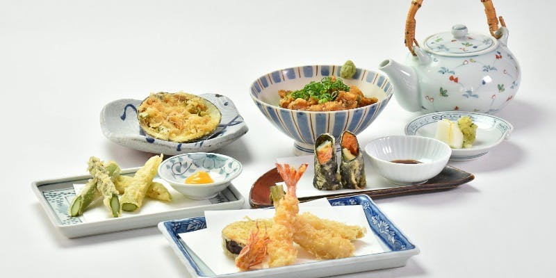 【期間限定 100周年記念メニュー】車海老と季節の天ぷらを味わえる「水無月膳」コース