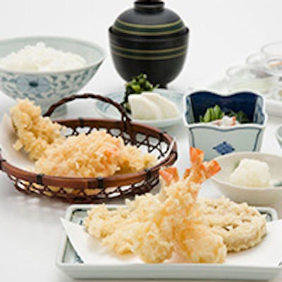 こだわりの旬素材と匠の技術