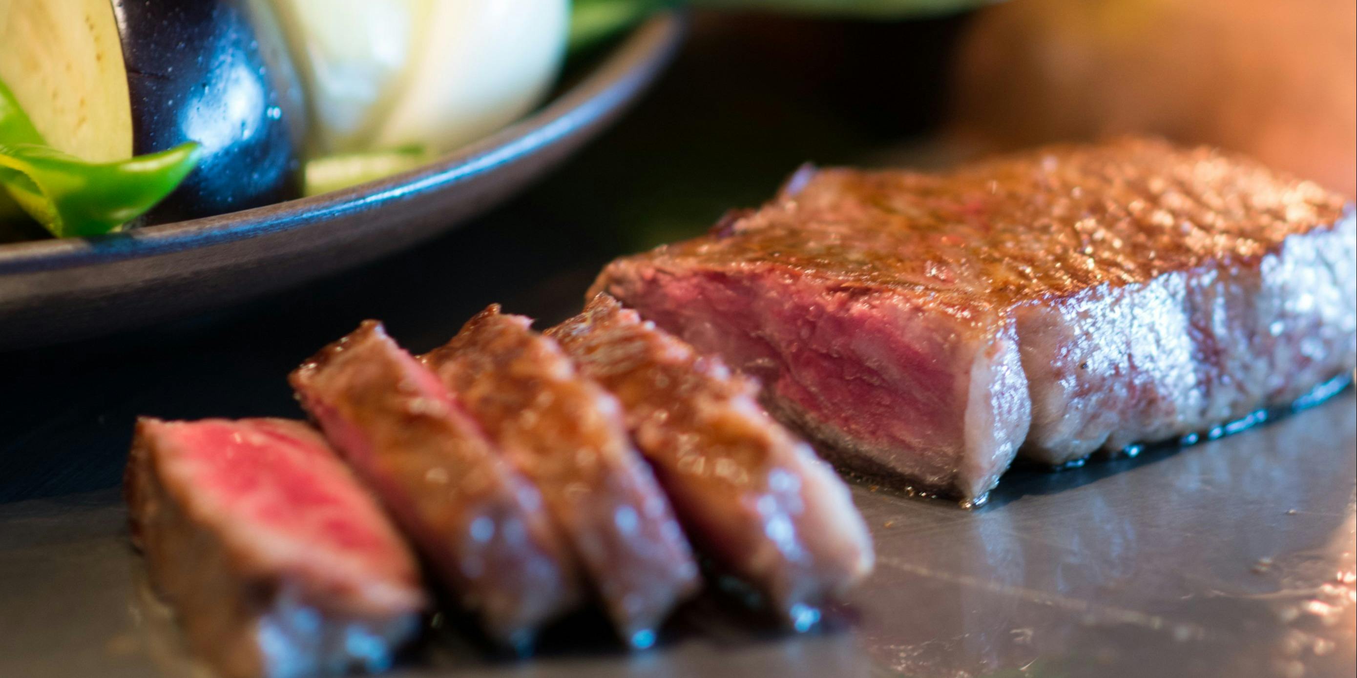 ステーキハウス ミディアムレア（Steak House Medium Rare ORIENTAL HOTEL）