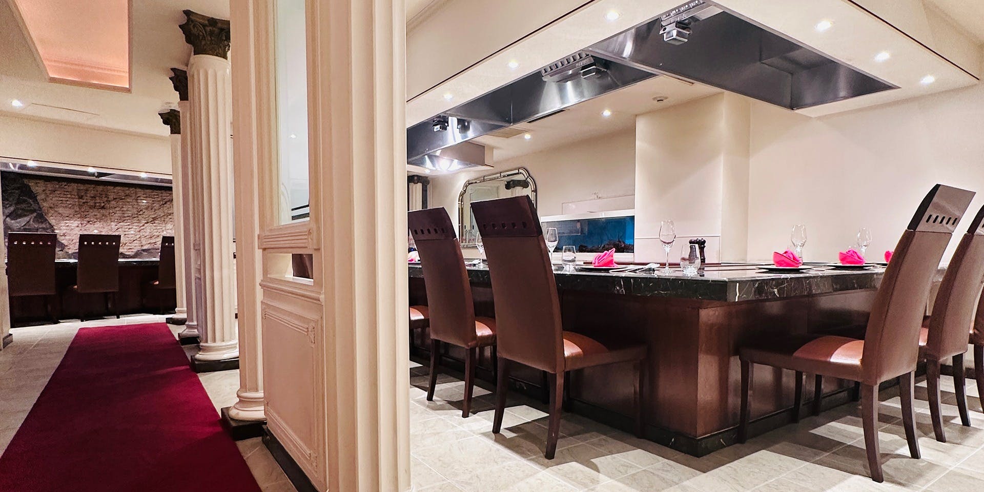 ステーキ＆ワイン シュバルージュ - 画像1