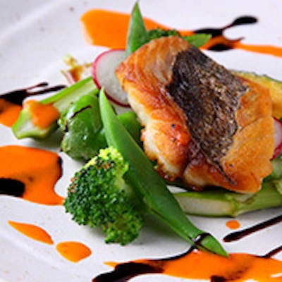 京野菜と産地直送の魚介をふんだんに使用