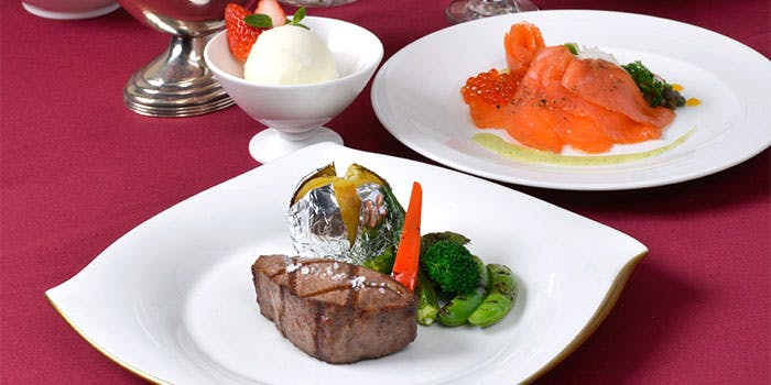 天守閣 テンシュカク 名古屋国際ホテル 栄 ステーキ 炭焼き 一休 Comレストラン