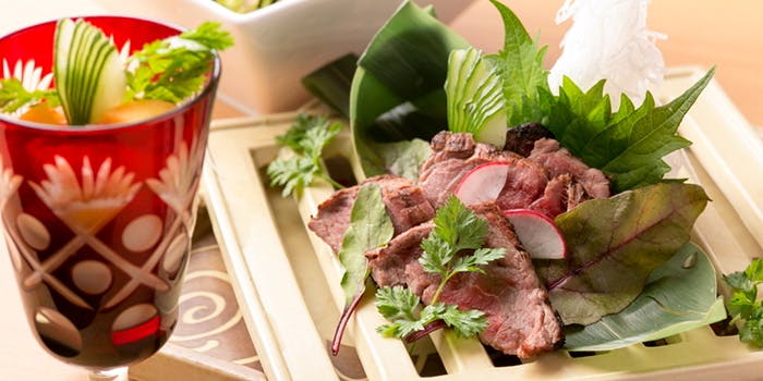 神戸ステーキ 花ほうび コウベステーキ ハナホウビ 三宮 鉄板焼 一休 Comレストラン