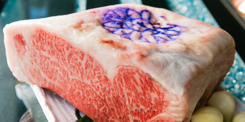 【ステーキディナー】神戸ビーフ（A5）サーロインステーキなど全7品＋選べる1ドリンク付