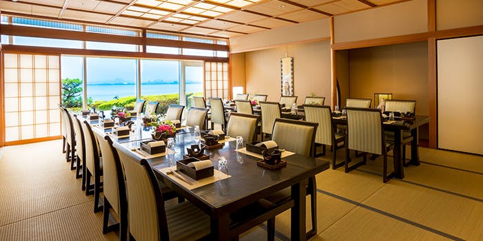 記念日におすすめのレストラン・バンケット／琵琶湖ホテルの写真2