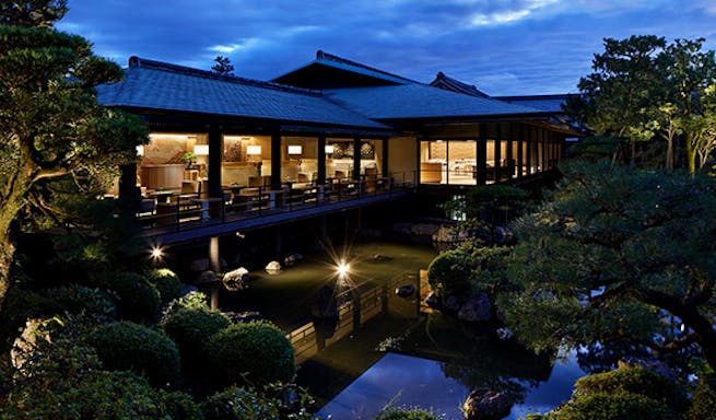 平安神宮会館 ヘイアンジングウカイカン 平安神宮 カフェラウンジ 一休 Comレストラン