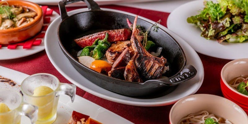 【2時間飲み放題付】人気メニューを存分に味わう「スペシャルプラン」熟成和牛やサガリなど全6品 9,000円