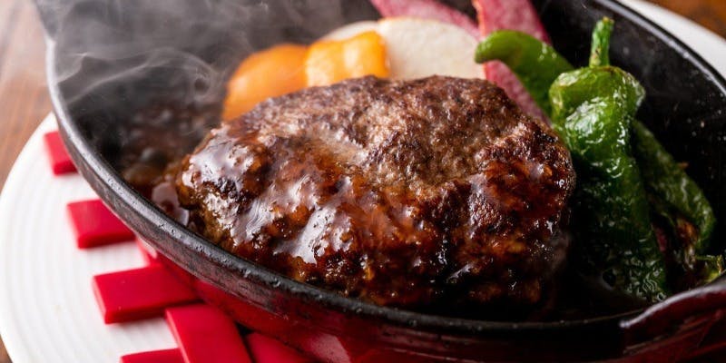 【ランチ/土曜限定】乾杯スパークリング1杯付雑穀米or黒パン等含「ハンバーグ おろしポン酢」2,200円