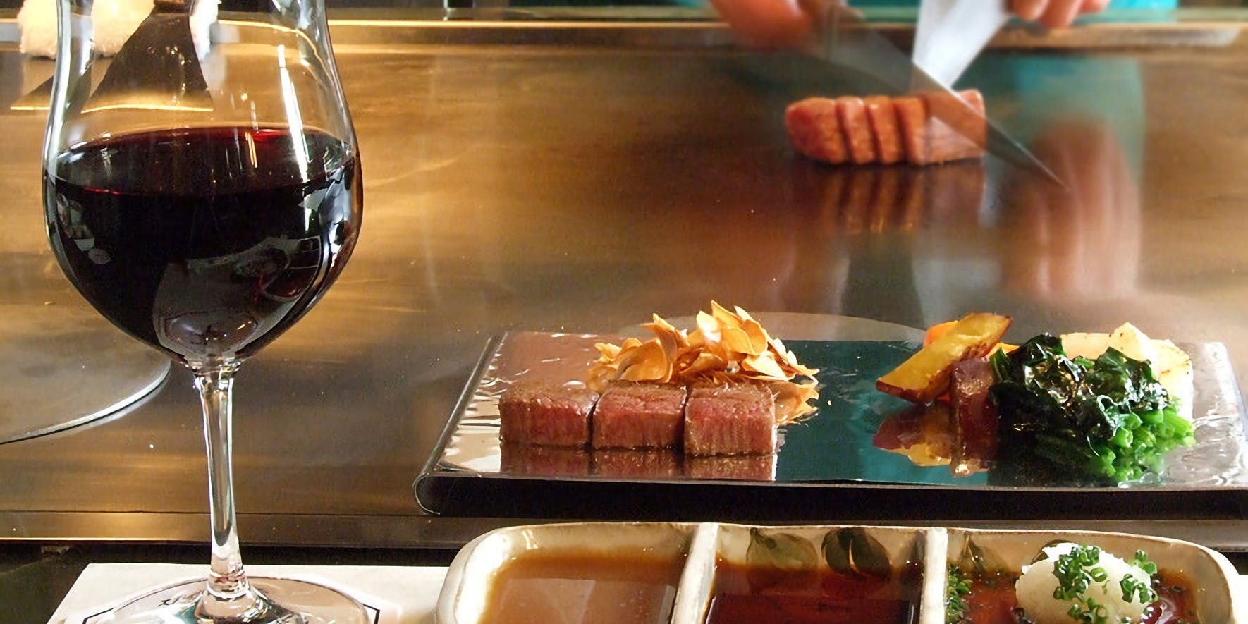 ステーキハウス華（ステーキハウスハナ）