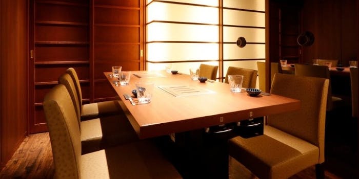 肉料理コジローの店内の様子