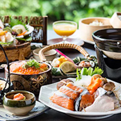 季節の素材を活かした会席料理