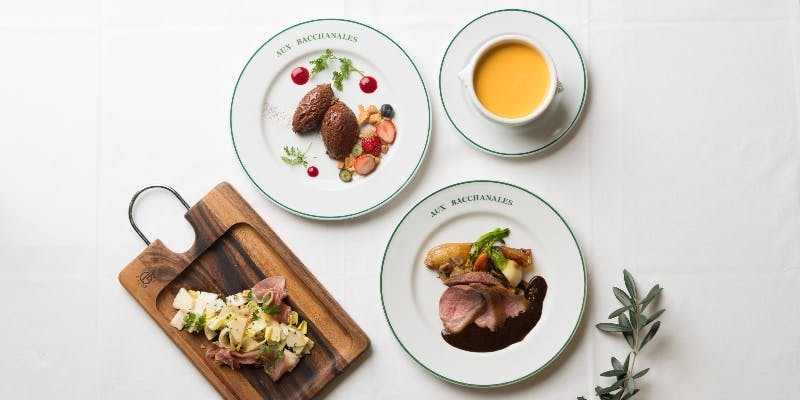 AUX BACCHANALES �~�c