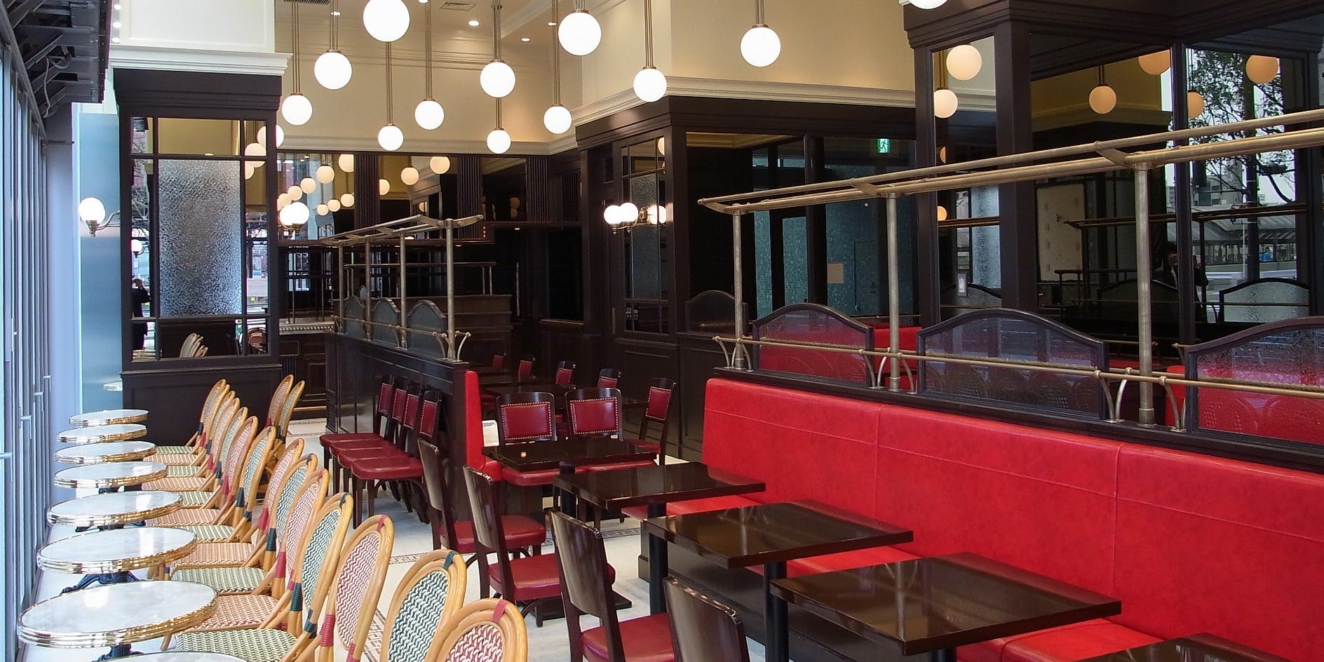 オーバカナル 梅田（AUX BACCHANALES）