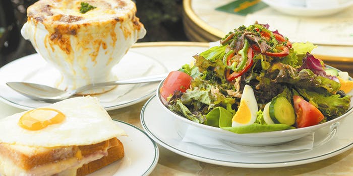 オー バカナル 高輪（AUX BACCHANALES）