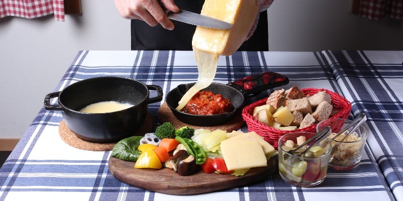 【ラクレットチーズとチーズフォンデュ】ハンバーグのチーズセット