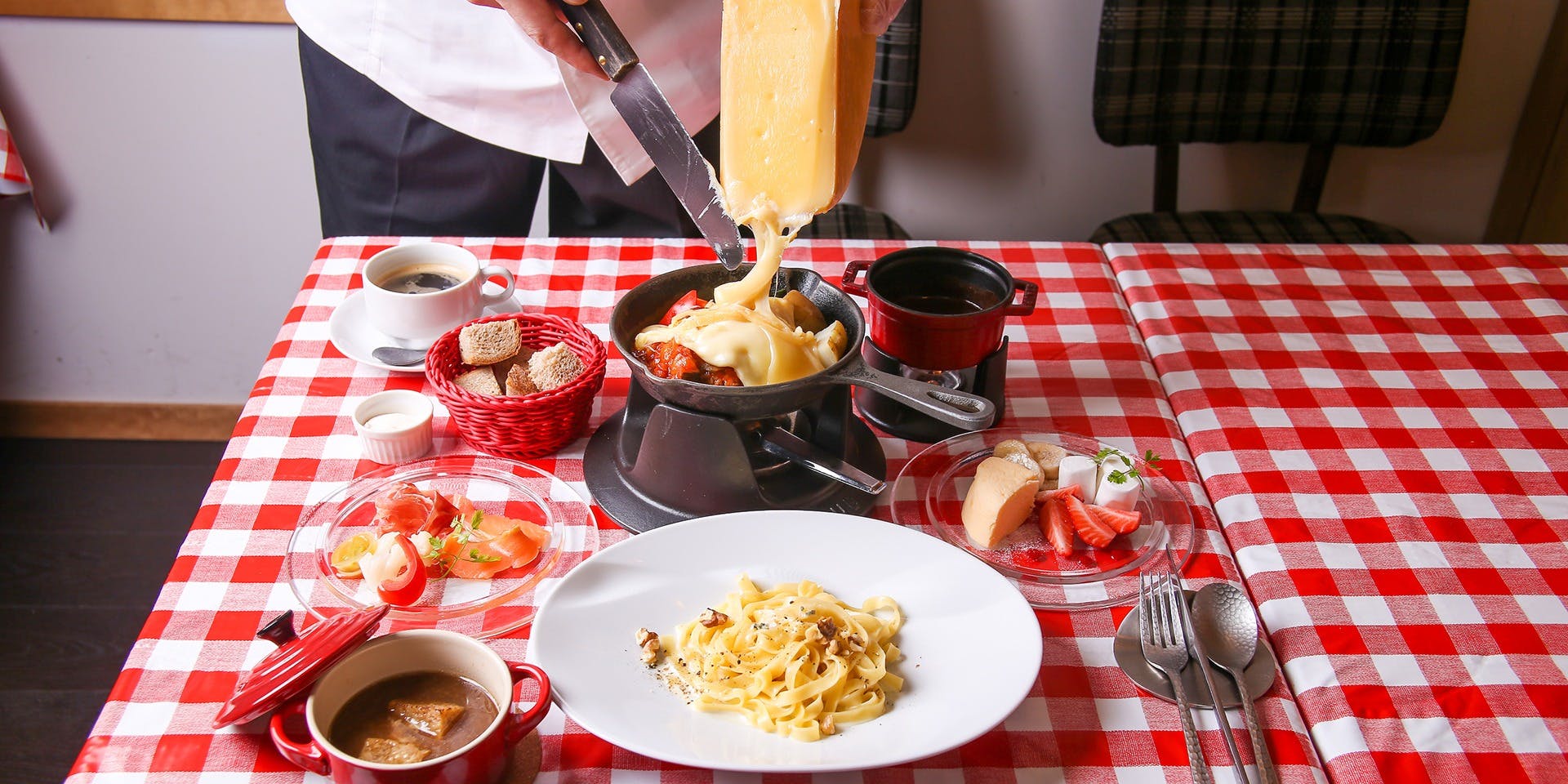 神楽坂 ラクレット&フォンデュ フロマティック