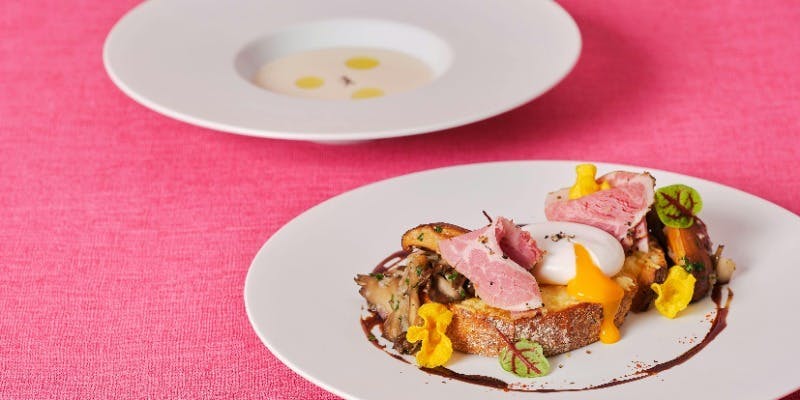 いちごとスウィートベアのアフタヌーンティー（オープンサンドランチ）