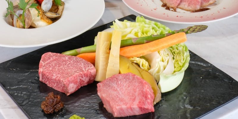 【CONCERTO～コンチェルト～】プレミアム神戸牛サーロイン＆フィレ食べ比べなど全9品＋1ドリンク付