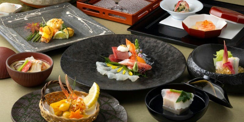 日本料理「牡丹会席」＋乾杯用1ドリンク付き（窓側確約）