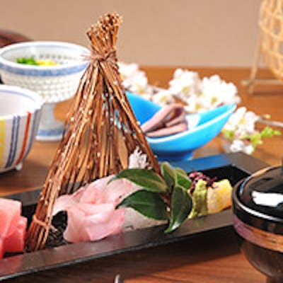 新鮮な季節の色とりどりな食材をご堪能