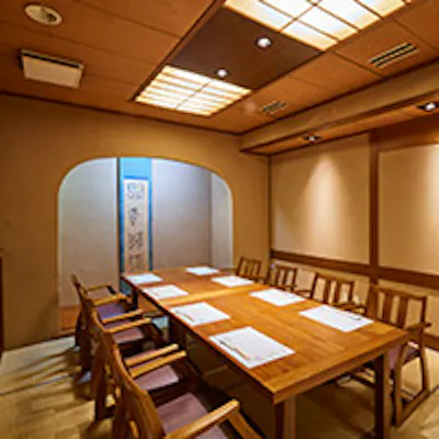個室・ご宴会など特別な時間は隠れ家で