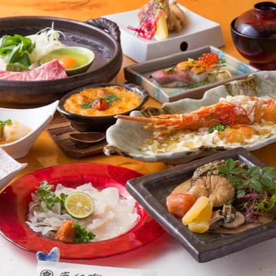厳選素材と旨味あふれる酒の数々