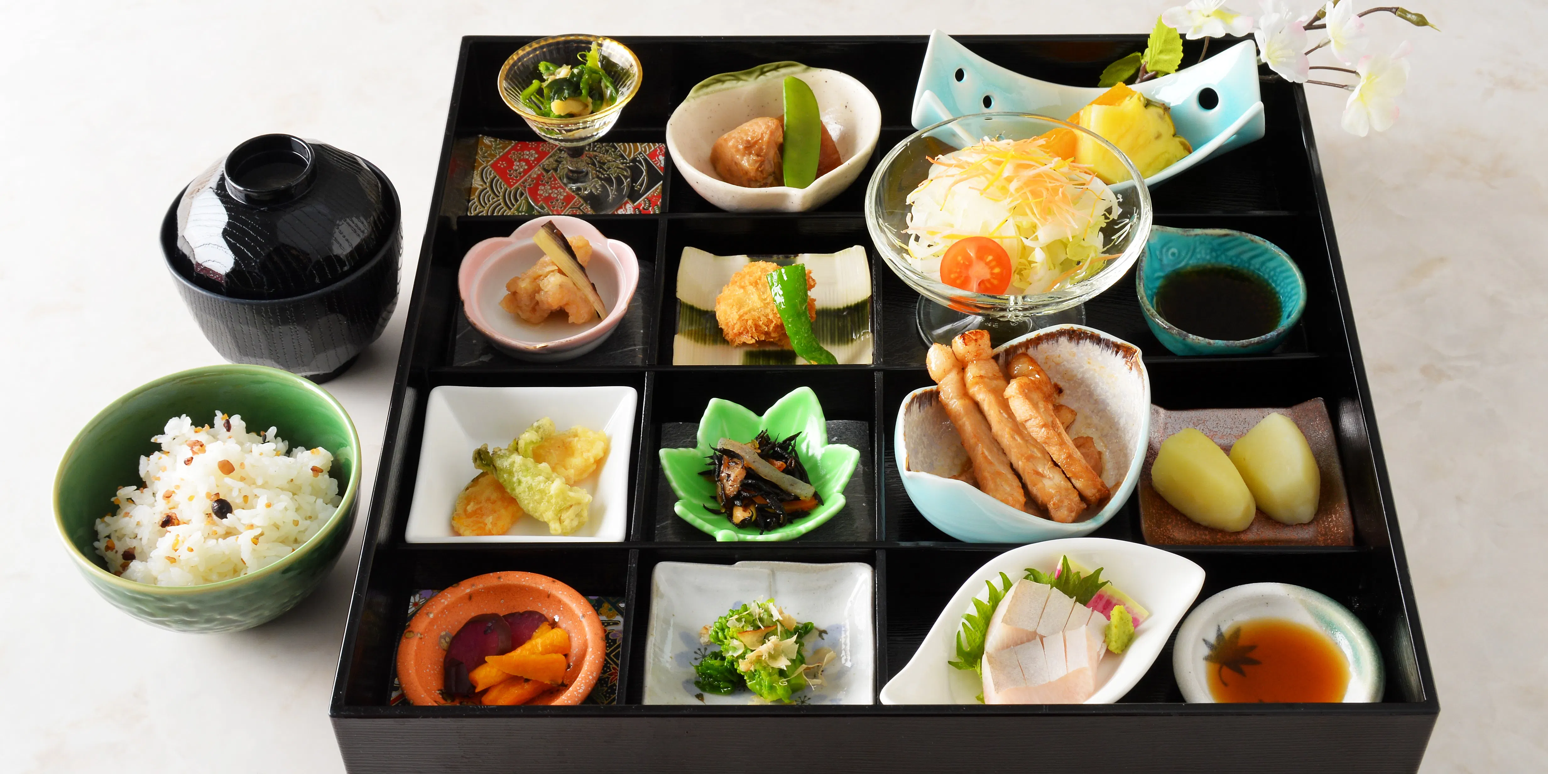 ランチ 日本料理 うなぎ 松前 ニホンリョウリ ウナギ マツマエ ハコダテコクサイホテル 函館国際ホテル 会席料理 一休 Comレストラン