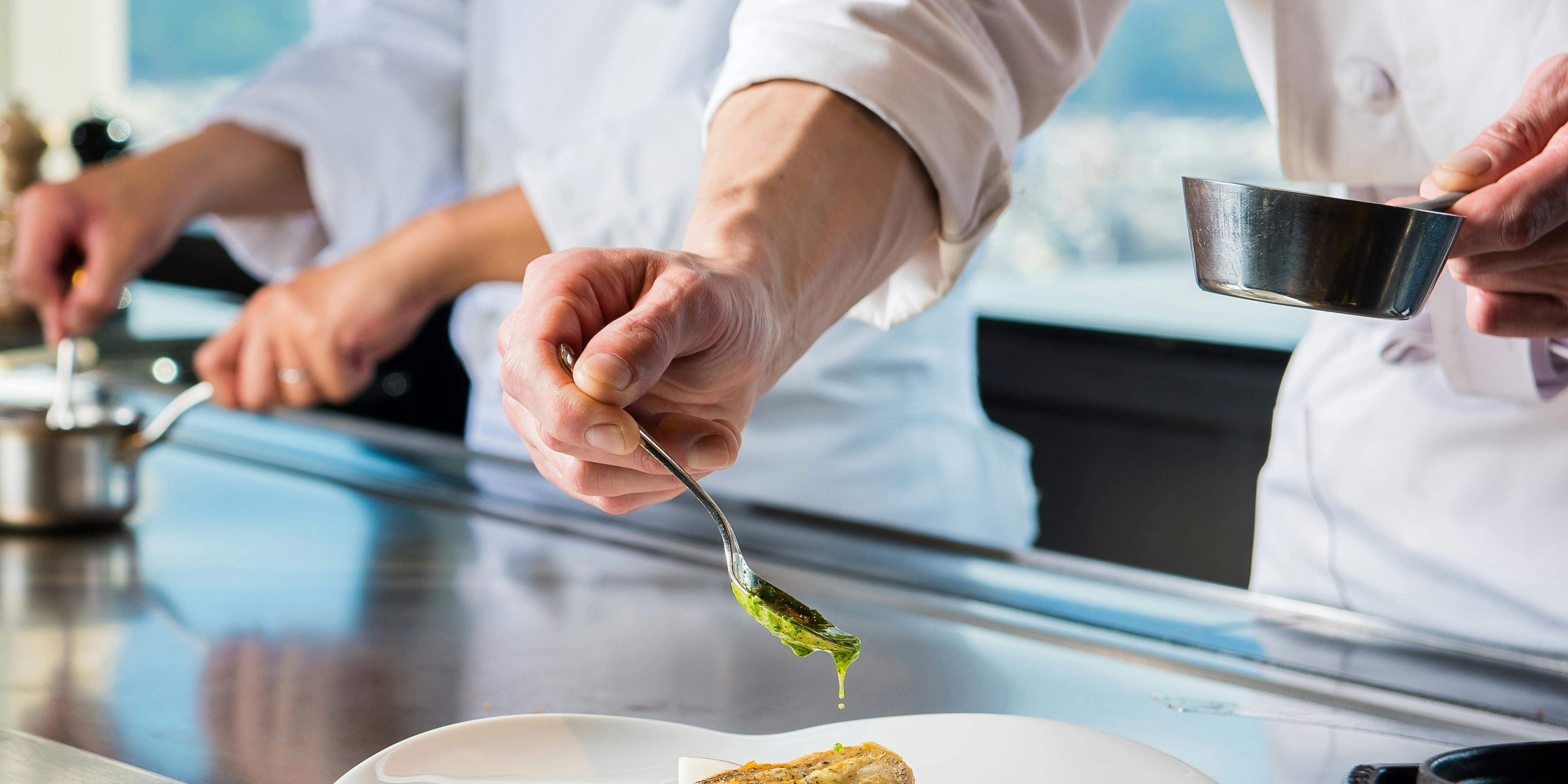 鉄板焼 銀杏 テッパンヤキ イチョウ ホテル日航金沢 鉄板焼 一休 Comレストラン