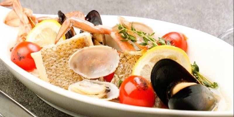 WINEHALL GLAMOUR 赤坂（ワインホールグラマー）