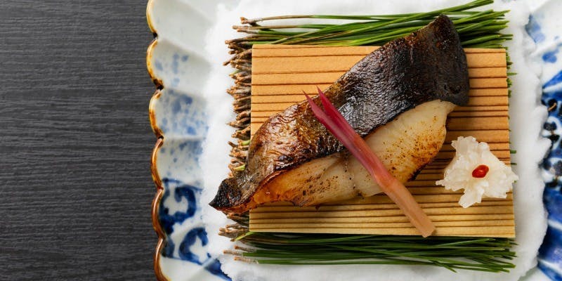 【黒松～Kuromatsu～】黒毛和牛と旬魚西京焼き、炊き立て土鍋御飯など全9品