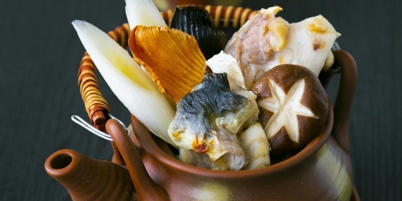 12月～【黒松～冬の味覚～】ふぐ土瓶蒸しや特撰黒毛和牛、炊き立て鮭とイクラの土鍋飯など全10品