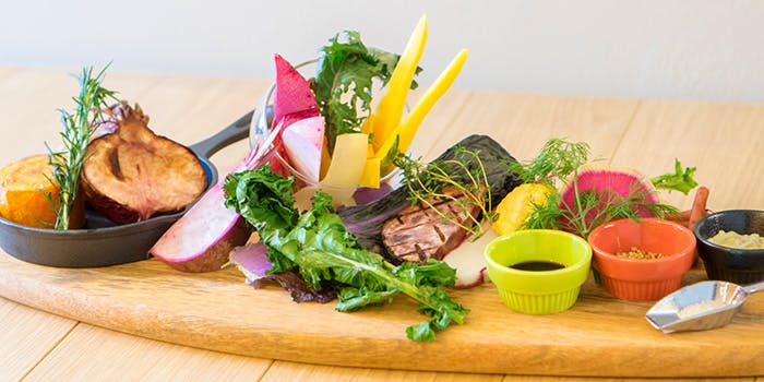 チャヤ ナチュラル&ワイルドテーブル 日比谷シャンテ店（CHAYA NATURAL & WILD TABLE）