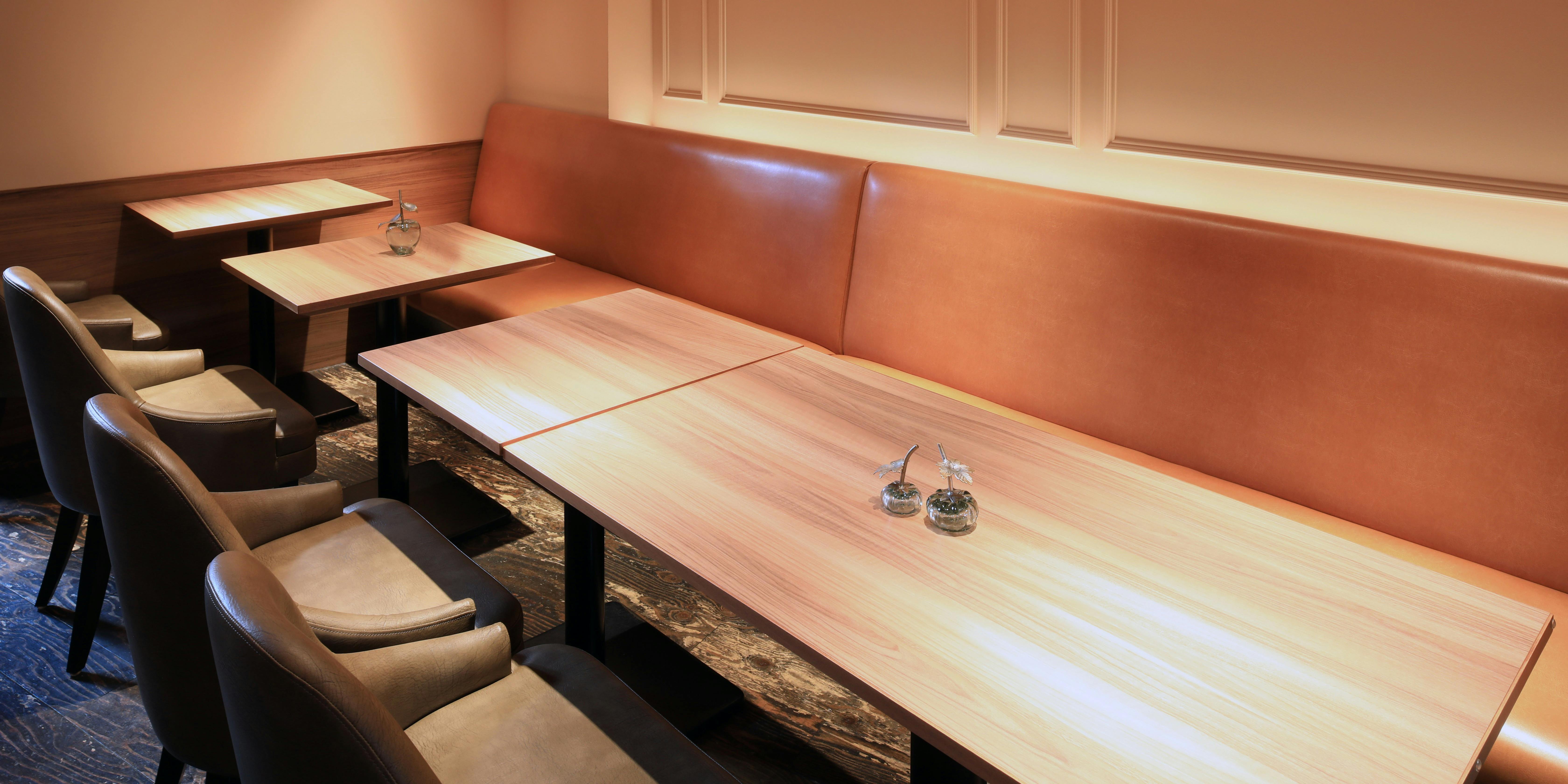 アルベンテ（CHAMPAGNE CAFE Albente）