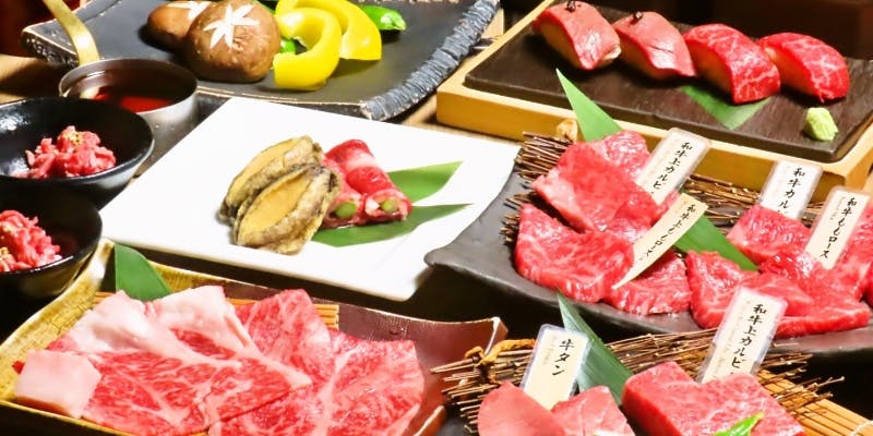 【希少和牛ユッケと厚切り赤身肉が楽しめる特選会食】