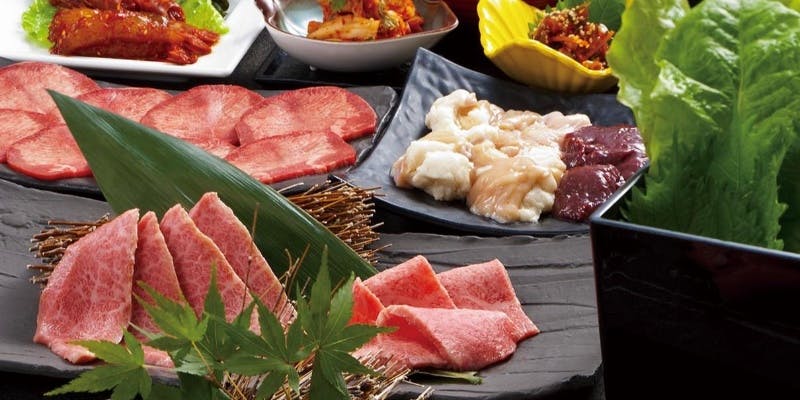 【極上】厚切り霜降り肉と柔らかタン元を堪能する極上コース全34品＋2ドリンク