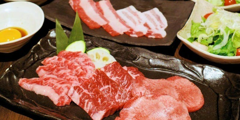 ＜華会食＞和牛カルビや焼すきを楽しむランチタイムの会食プラン全13品＋プレミアム飲み放題