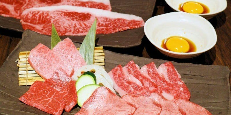 ＜彩会食＞希少部位を含む黒毛和牛4種と握りを楽しむ会食プラン＋プレミアム飲み放題