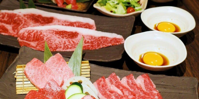＜彩 会食＞特上部位を贅沢に愉しむプラン＋平日500円引き＆ビュッフェ・ソフトドリンクバー付き