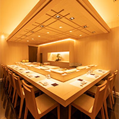 落ち着いた雰囲気の店内