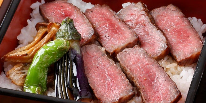 【個室・半個室確約】神楽坂の隠れ家で贅沢ランチ【A5伊賀牛　ステーキ重】